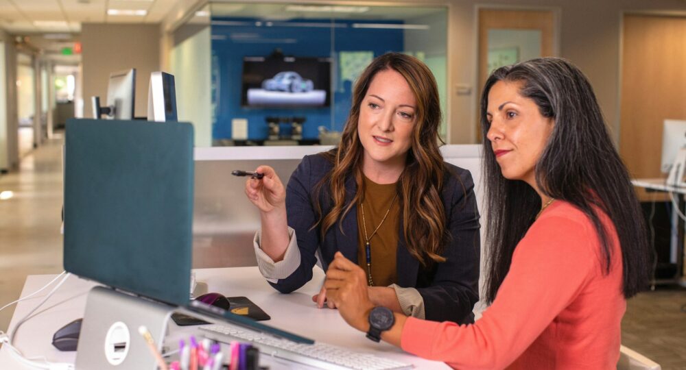 linkedin-sales-solutions-46bom4lObsA-unsplash